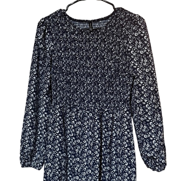 PrettyGarden Navy Floral Long Sleeve Smocked Midi Dress Small - Like New - Picture 3 of 8